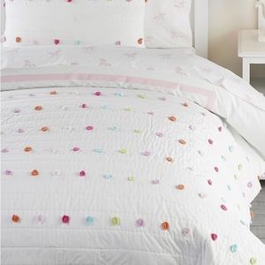 LIKE NEW Pottery Barn Kids Full/Queen Pom Pom quilt + 2 matching shams! Adorable